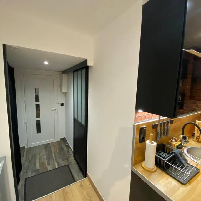 Escale Studio 21M Aeroport Cdg Parc Expo Asterix Gonesse Dış mekan fotoğraf